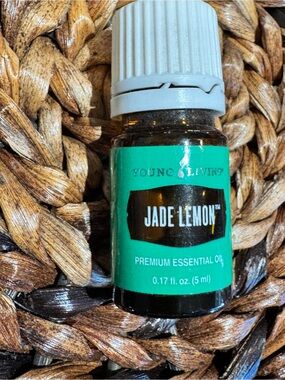 Young Living Jade Lemon Essential Oil New Sealed Bottle Aromatherapy Natural
